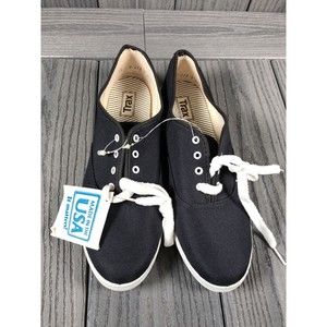 New Old Stock Vintage USA Trax Walking Sneaker Women 9 Low Top Black 1189523